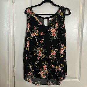 Old Navy XXL Black Floral Top